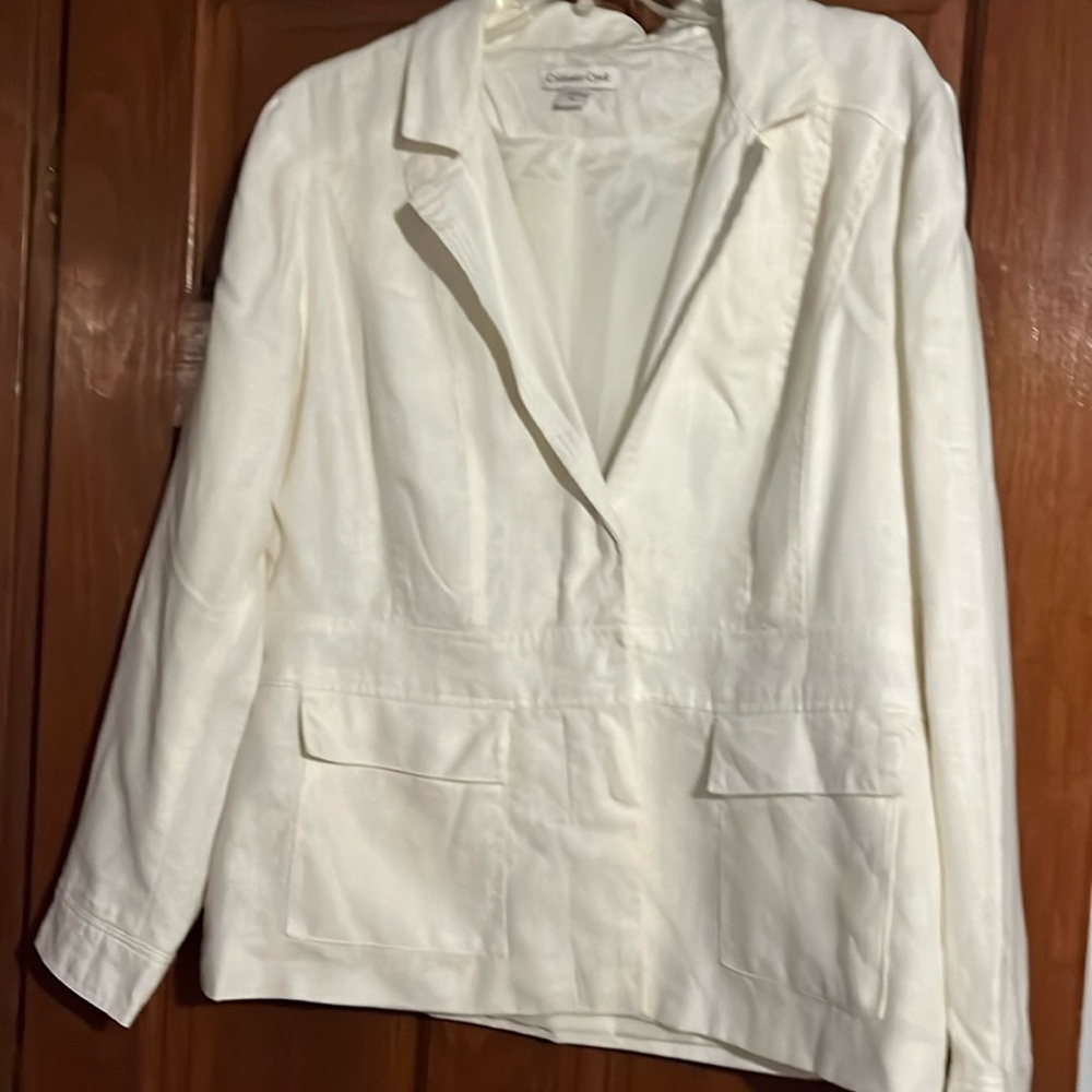 Coldwater Creek size 14 in cream blazer